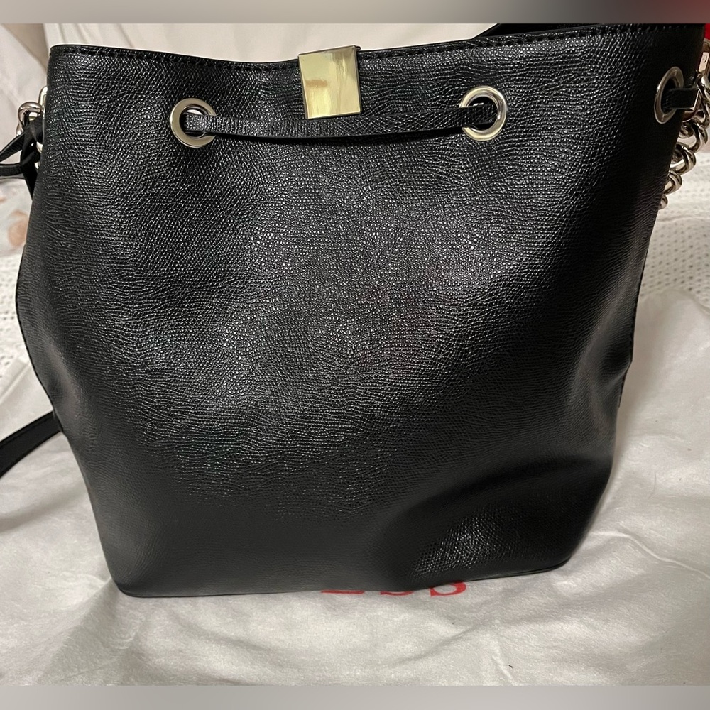 NWT Guess Christy Drawstring Bucket Bag- with original dust bag - Picture 6 of 15